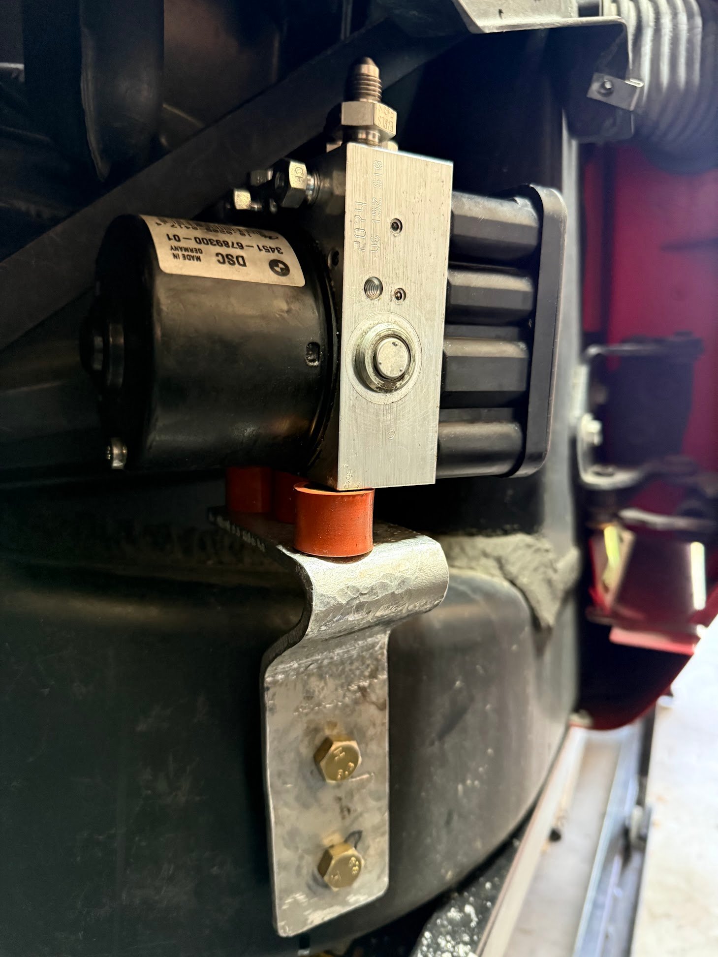 MK60: mounted + hard lines run
